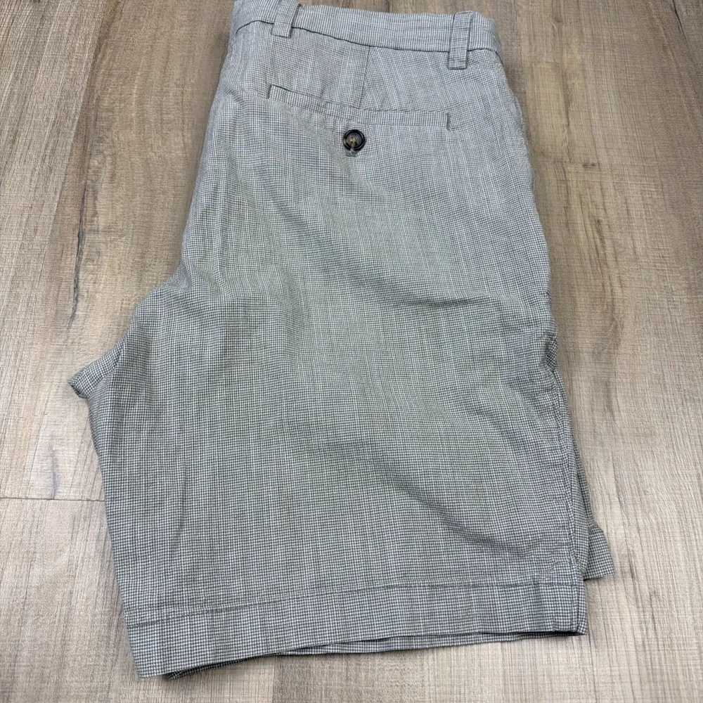 Banana Republic Aiden‎ Club Shorts Men's 33 Green Micro Check Stretch Chino
